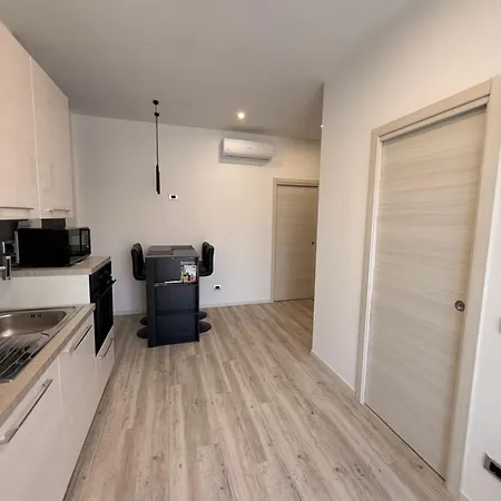 Moderno, Comfort, Mare E Posizione